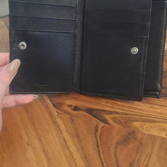 Prada Nylon and Saffiano Leather Black wallet with silver hardware authentic - Picture 10 of 11